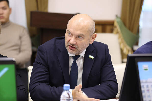 "Ъ": депутата горсовета Уфы Дегтева хотят арестовать за сдачу здания "Башспирту"