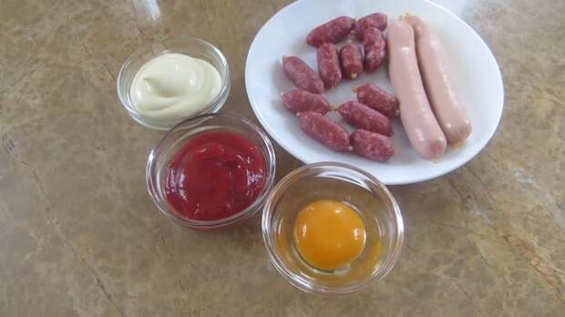Булочки-цветочки с сосисками Булочки, Видео рецепт, Тесто, Вкусно, Сосиска в тесте, Другая кухня, Длиннопост, Еда, Готовим дома, Видео