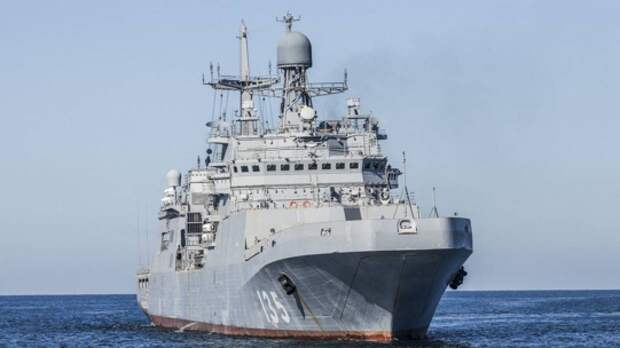 Корабли ВМФ РФ прибыли на базу в Севастополе после дальнего похода