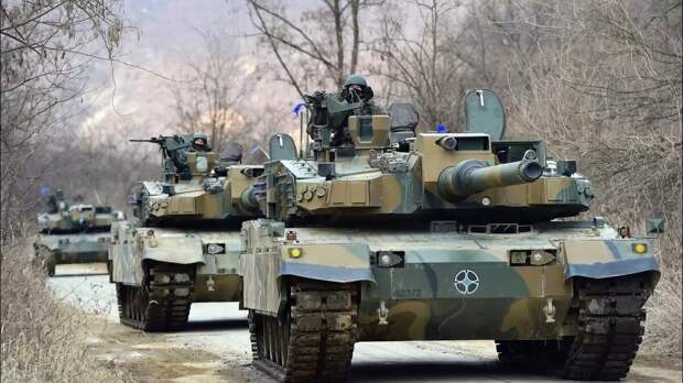 Эти танки K2 Black Panther Польша получила из Сеула взамен отправленных в Украину советских танков. Фото: Yonhap