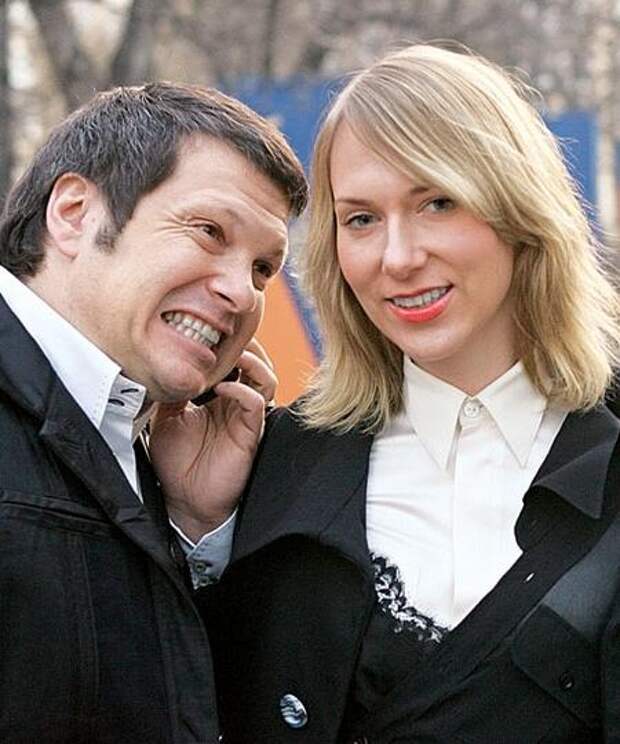 Владимир Соловьев наконец-то показал свою жену. «Какая необычная внешность!»