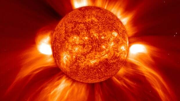 Вспышка на Солнце с американского спутника SOHO