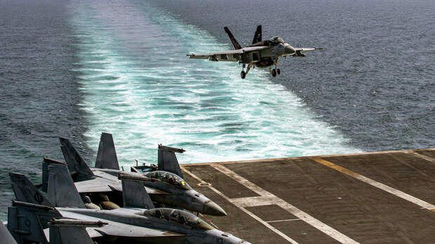 Иран ударил по базе ВМС США в Бахрейне