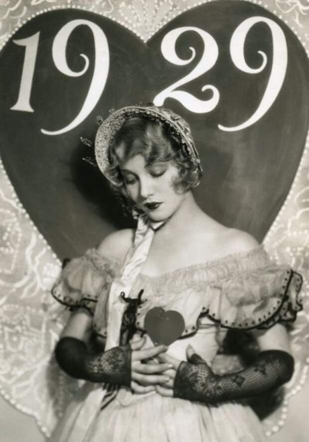 Карьера белокурой киноактрисы длилась всего лишь 12 лет - вплоть до 1936 года, после чего Лейла ушла из кинематографа, посвятив свое время личной жизни.