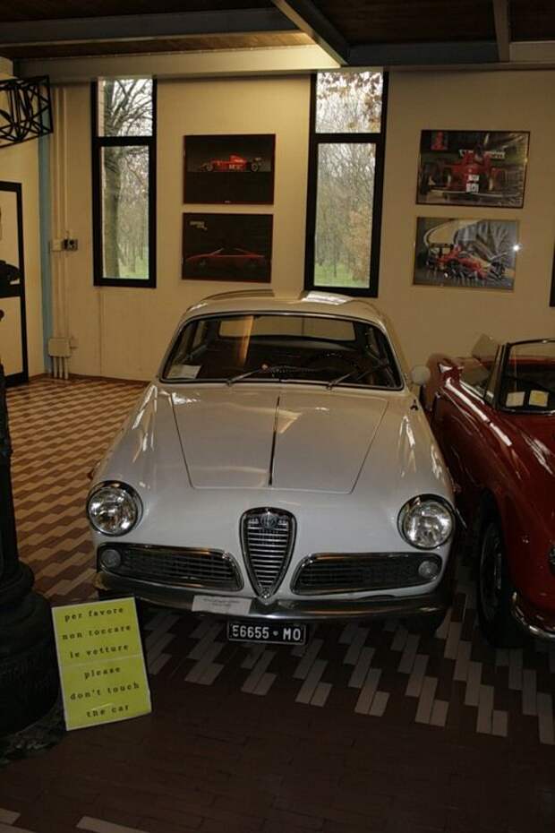 Коллекция автомобилей сыровара Панини﻿ (20 фото)