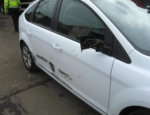 В этот повидавший виды Ford Focus сядет не каждая красавица.