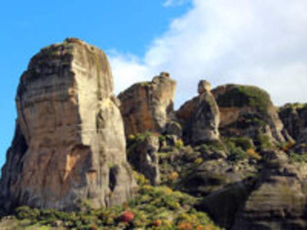 Клуб путешествий Павла Аксенова. Греция. Метеора. Meteora Rocks, view from Kalambaka, Greece. Фото karnizz - Depositphotos
