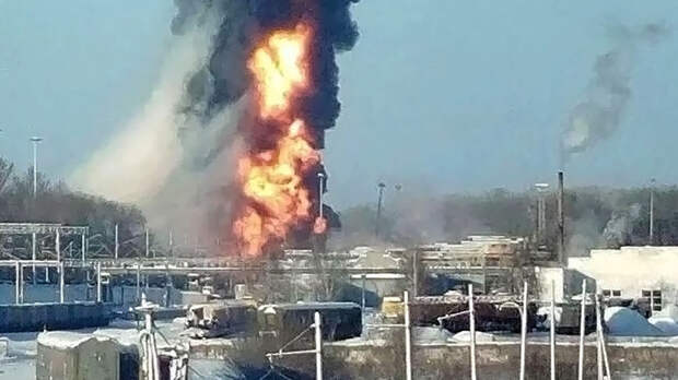 Первышов: в Тамбовской области загорелись 11 цистерн с бензином и пять — с газом