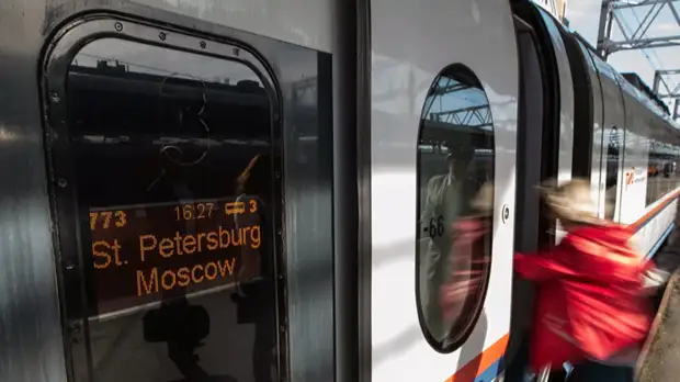 В РЖД заявили о готовности ввести QR-коды для поездок в случае необходимости