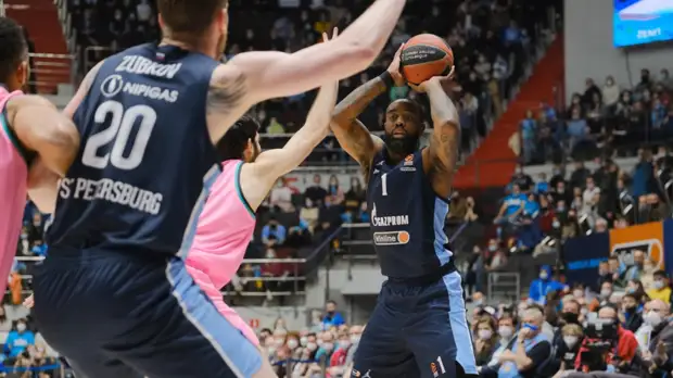 «Зенит» победил «Барселону» и сравнял счёт в серии плей-офф Евролиги