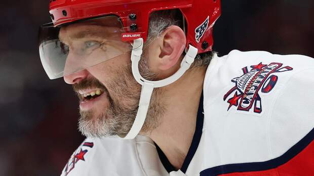 Овечкин сократил отставание от рекорда Гретцки по голам в НХЛ с учетом плей-офф до 19 шайб