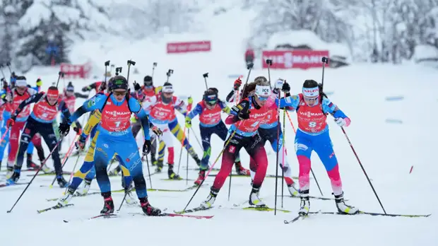 Васильев отреагировал на серебро женской сборной России в эстафете в Австрии