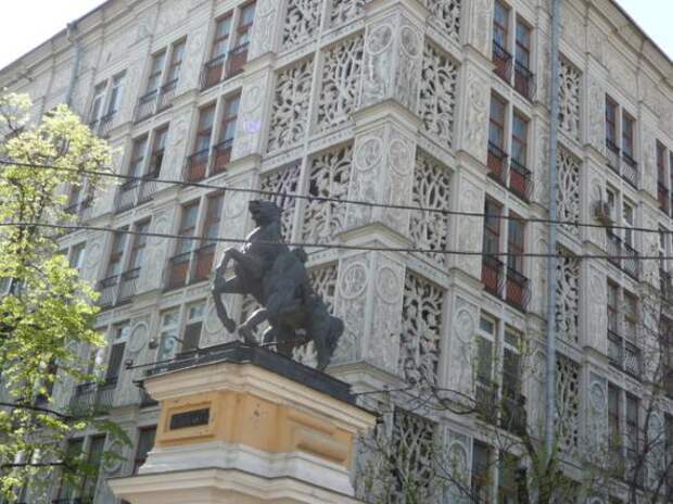 http://img12.nnm.ru/6/e/6/f/d/c9bccc299e28070dc3fc03c8db3_prev.jpg