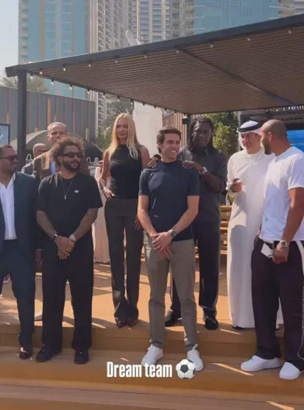 Виктория Лопырёва с гостями