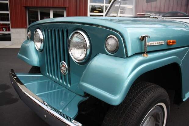 На аукцион выставлен Jeep Jeepster Commando Convertible (53 фото)