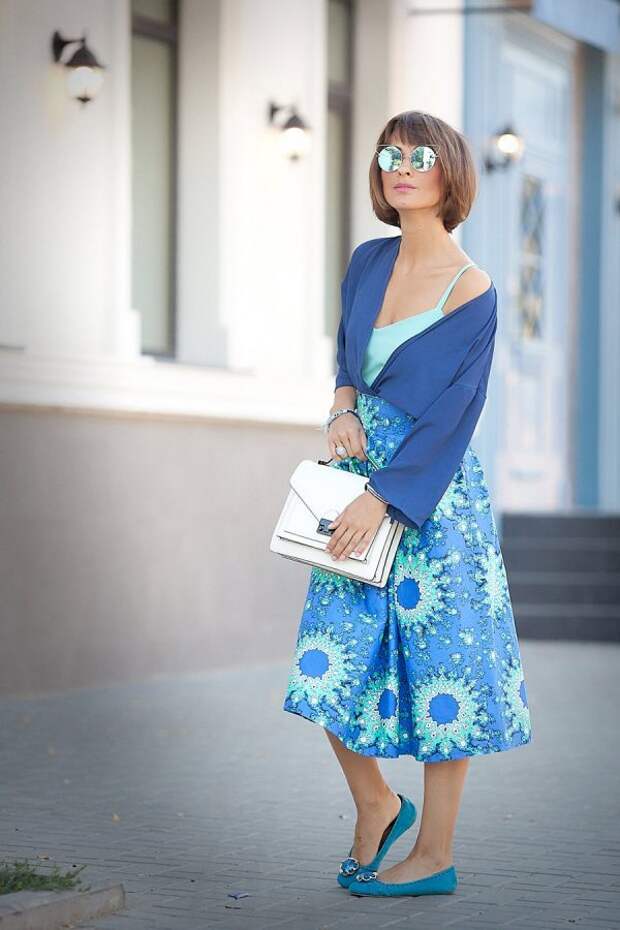 Модные летние образы 2020 для невысоких женщин