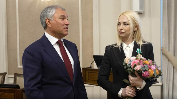 В Госдуме наградили орденом Дружбы молдавского депутата Марину Таубер