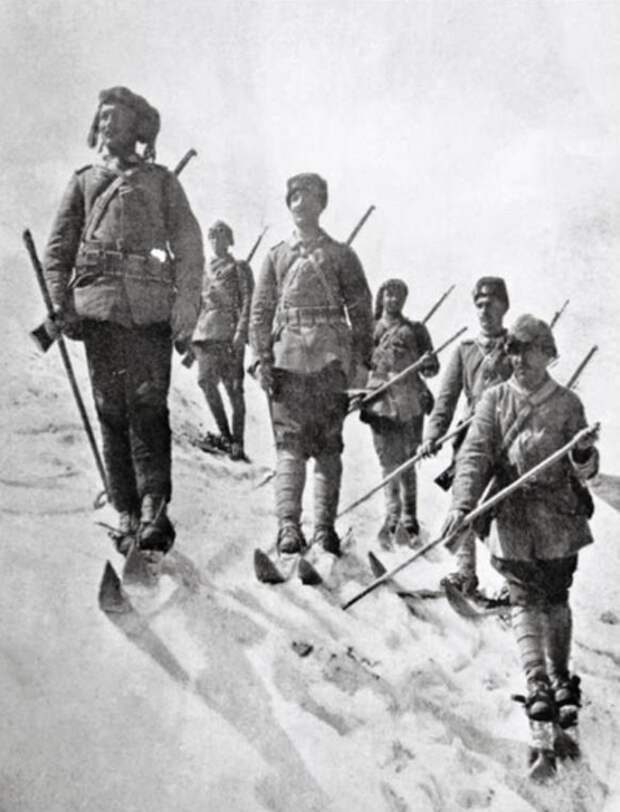 400px-Battle_Sarikamis_winter_gear