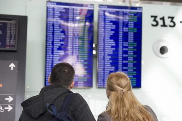 В Пулково 30 рейсов задержали более чем на два часа