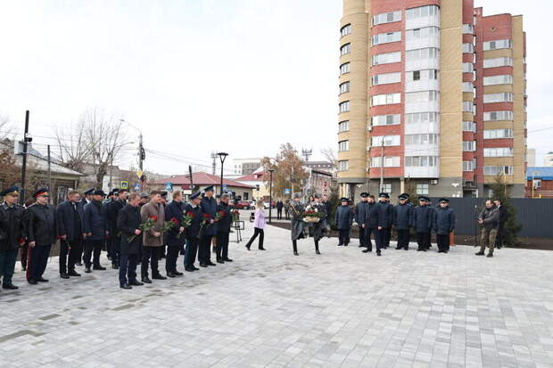 Памятник судебным приставам в Барнауле / Фото: Екатерина Смолихина / amic.ru