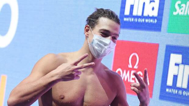 Российский пловец Самусенко завоевал золото на дистанции 50 м на спине на этапе КМ в Казани