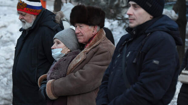 В Госдуме предложили закрепить выплаты за продолжительный брак