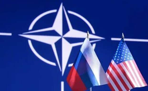 Политолог оценил возможность наращивания военной группировки НАТО вдоль границ России