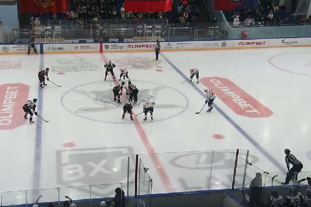 ХК "Тамбов" проиграл красноярскому "Соколу"