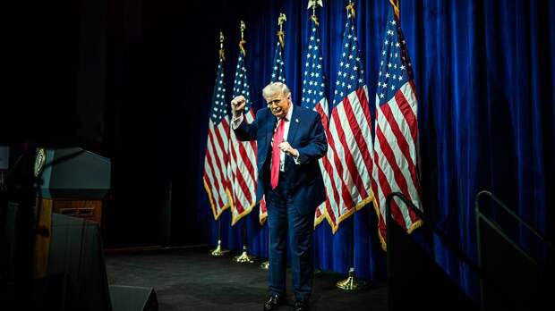 Трамп заявил, что США топят иранские корабли, потому что «так веселее»