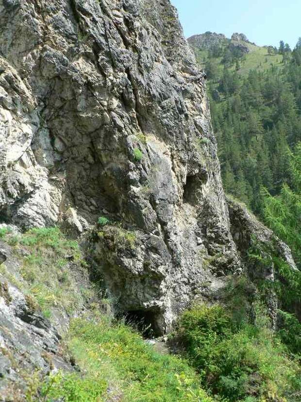 ТУРИСТАМ НА ЗАМЕТКУ: ПЕЩЕРА «ЧАСОВНЯ»