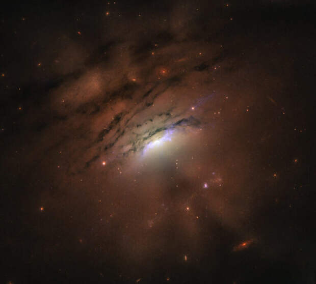 Hubble сфотографировал "тень" черной дыры Космос, Астрофизика, Интересное, Наука