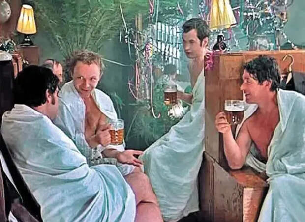 Почему мы каждый год 31 декабря смотрим, как другие ходят в баню и меняют профессию?