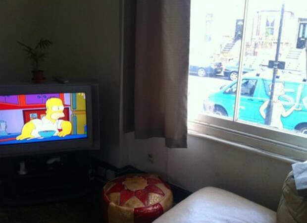 Гомер и Мардж.