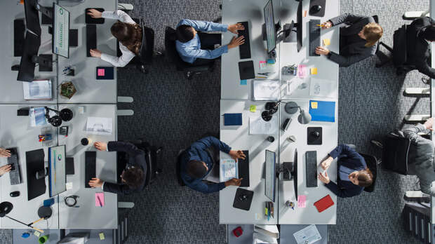 Россиянам объяснили, можно ли наказать сотрудника за беспорядок на рабочем месте