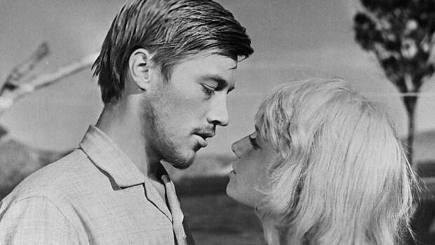 Всенародная любовь и жизнь на два дома. 85 лет назад родился Евгений Жариков