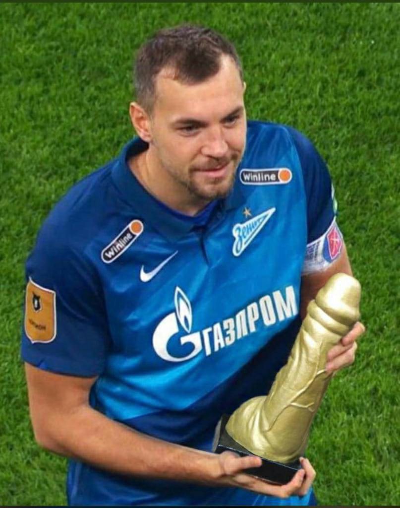 Что сказал Черчесов после поражения Дании. Что говорят болельщики футбола в его сторону