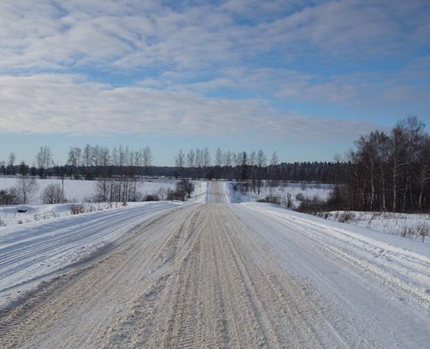 В Крыму три участка автодорог временно перекрыты