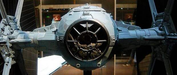 Космический корабль «Tie Fighter».