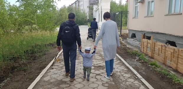 Шагаем в светлое будущее