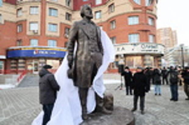 Открытие памятника Достоевскому  / Фото: Екатерина Смолихина