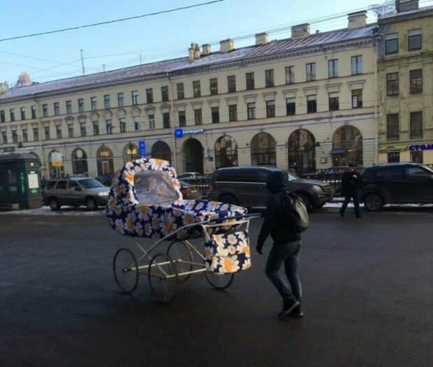 Коляска русского богатыря. Коляска русского богатыря.