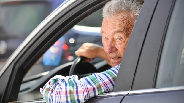 Права под контролем: водителей старше 65 ждут новые правила медосмотра