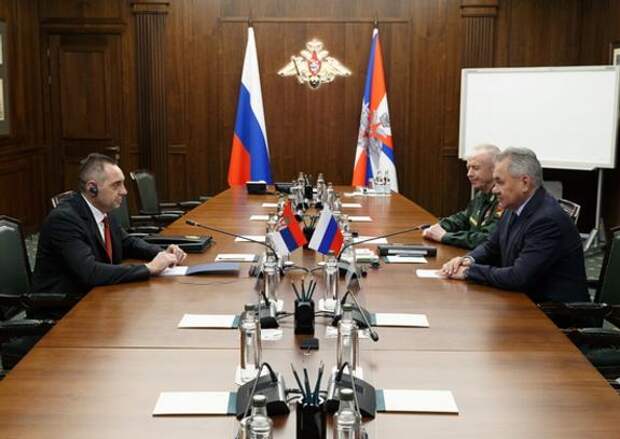 На встрече глав МО РФ и МВД Сербии речь шла о военно-техническом сотрудничестве