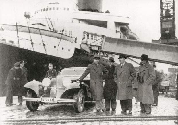 Уникальный Mercedes-Benz 500K нашли на автосвалке (12 фото)