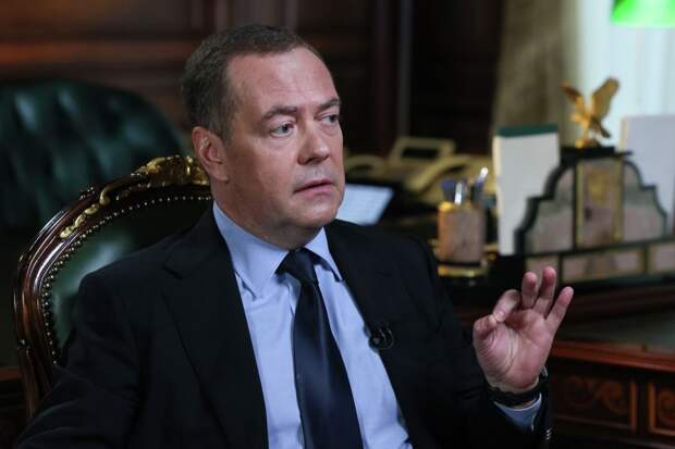 Заместитель председателя Совбеза РФ Дмитрий Медведев