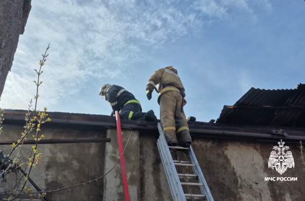 При пожаре на складе в Щекине никто не пострадал