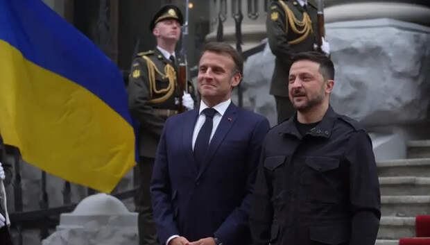 «Этого недостаточно»: Макрон отреагировал на предложение Путина о прямых переговорах с Украиной