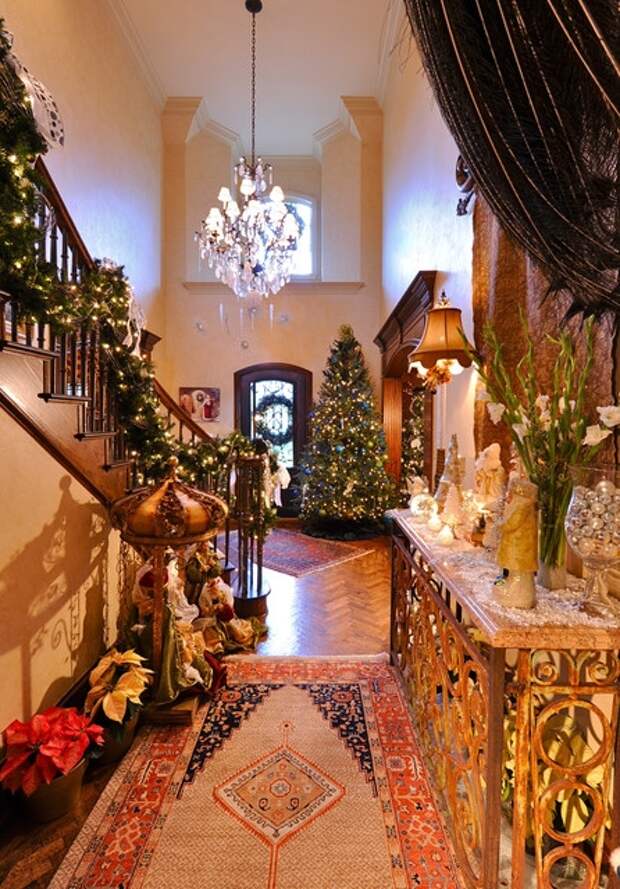 Дизайн интерьера. Потрясающие идеи украшения лестниц к Рождеству (4) (446x640, 304Kb)