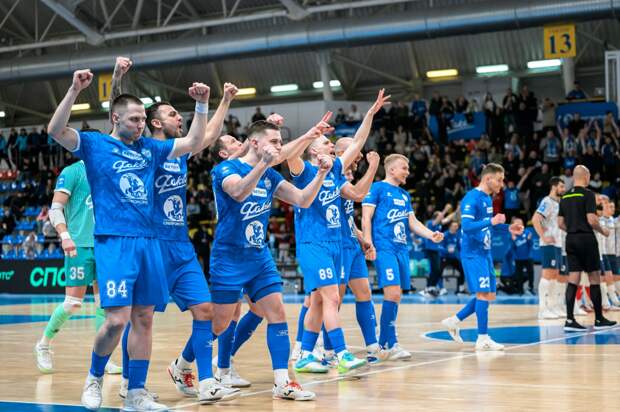 Сургутский «Факел» обыграл одного из лидеров чемпионата России по футзалу