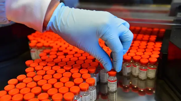 Министерство здравоохранения России продлило срок годности вакцины «ЭпиВакКорона»